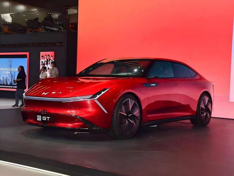 Keskmise suurusega puhas elektriline kupee, Honda YE kaubamärgi teine ​​mudel GT, teeb oma ülemaailmse debüüdi Shanghai autonäitusel!